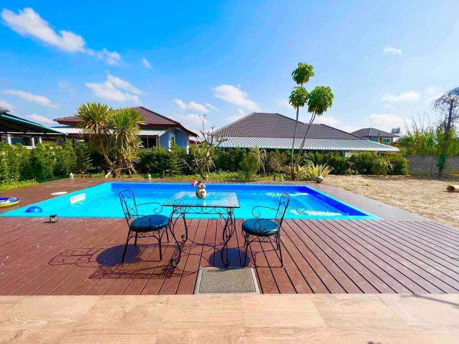 Colorful Pool Villa, Chiang Rai, Thailand ภายนอก รูปภาพ
