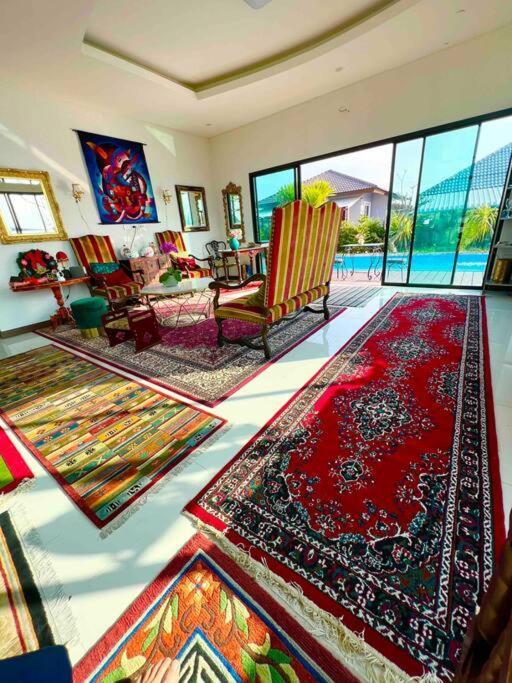 Colorful Pool Villa, Chiang Rai, Thailand ภายนอก รูปภาพ