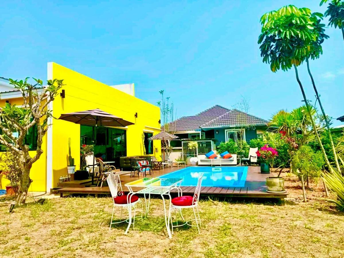 Colorful Pool Villa, Chiang Rai, Thailand ภายนอก รูปภาพ